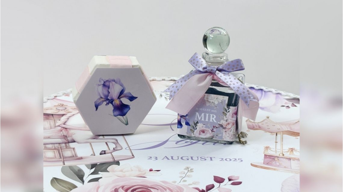 Trusou botez cu carusel și flori de iris în lila și roz prăfuit – „Caruselul Magic” 35